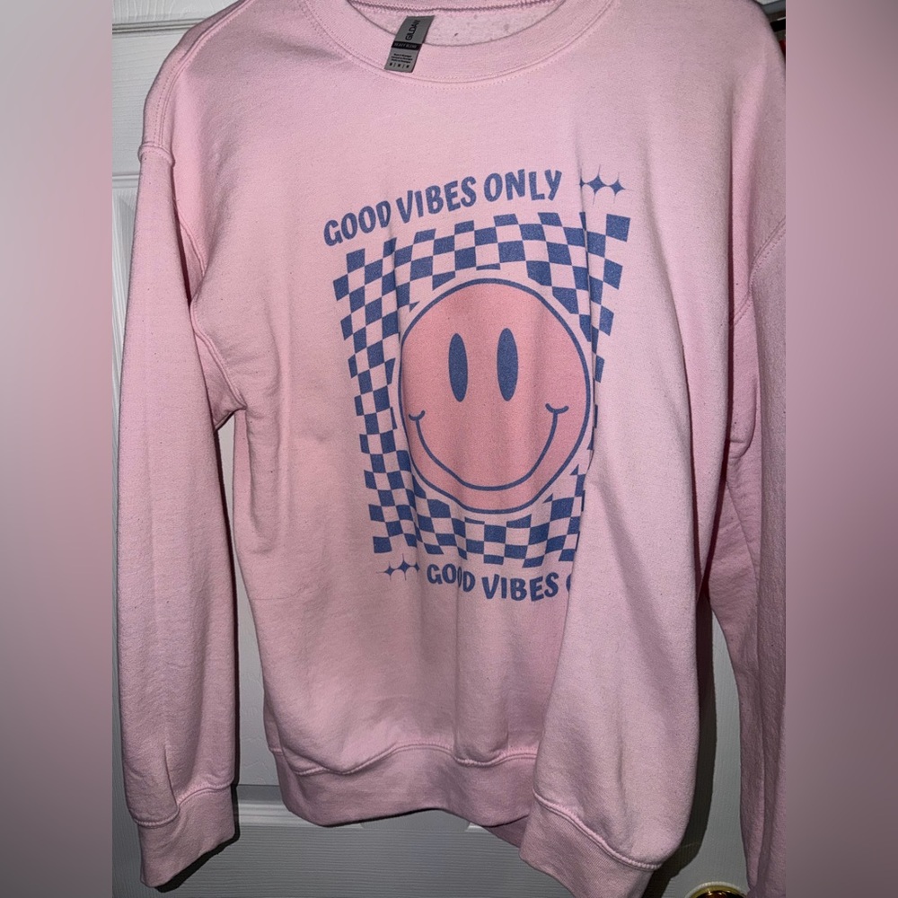 Pink Smiley Sweatshirt - Good Vibes Only
